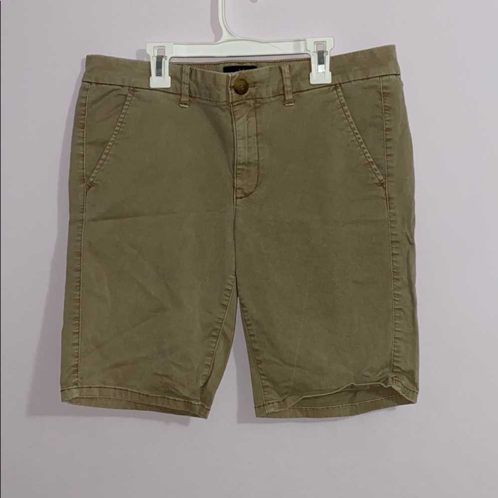 American eagle Bermuda stretch shorts
